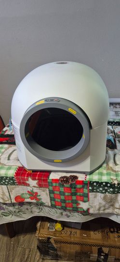 SELF CLEANING LITTER BOX