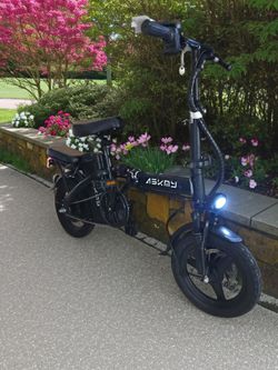 ASKMY Electric Folding Bike NEED GONE ASAP KOVING