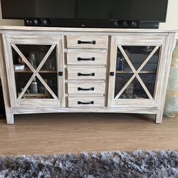 Bar Armoires - Great condition