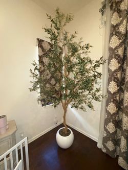 8 foot fake tree with pot