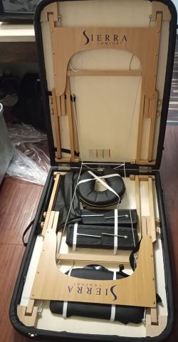 Serria comfort massage chair brand new