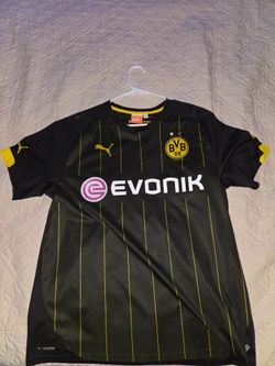 Puma Borussia Dortmund 2024/25 home shirt with yellow vertical stripes Size L