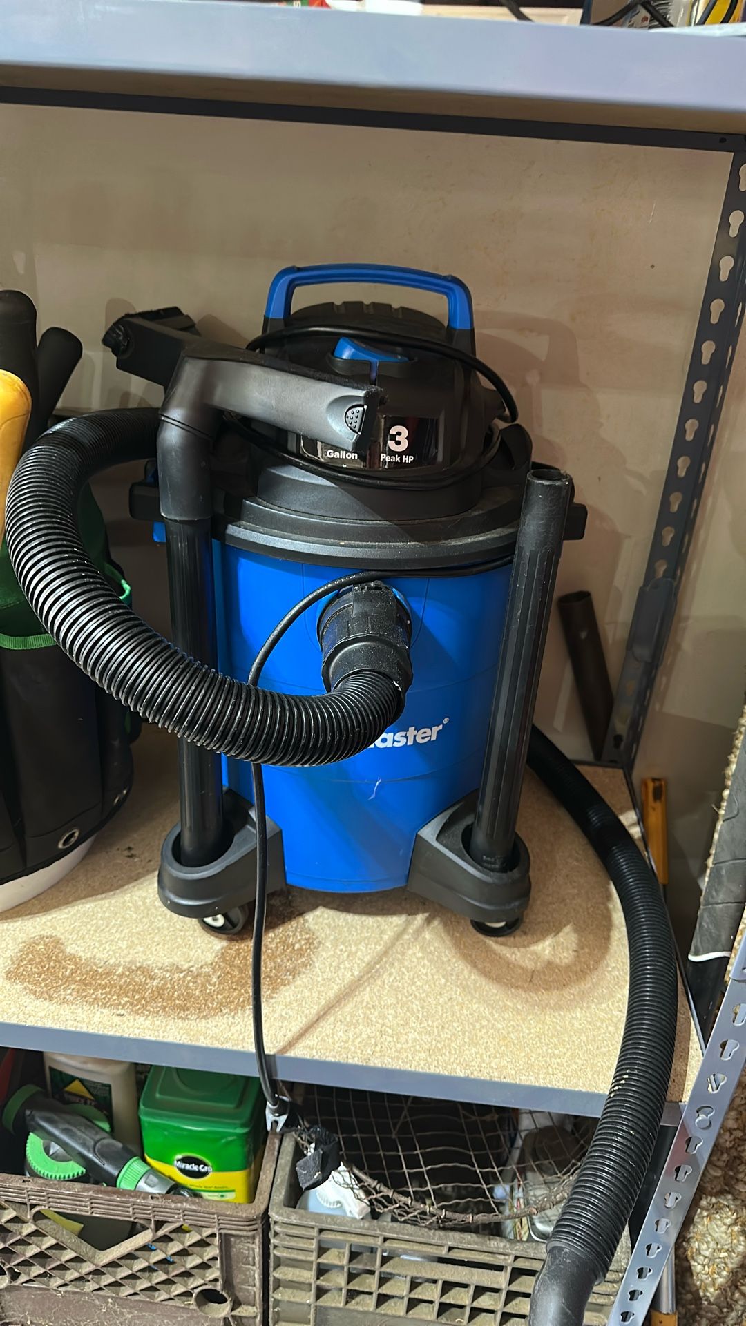 Vacates Small Shop Vac