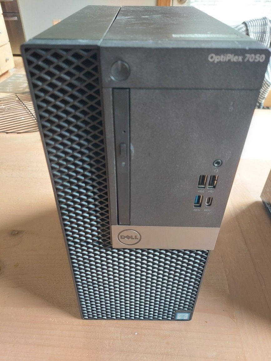 Dell Gaming School work desktop I5-6400 16 GB DDR4 1 TB HD WiFi Bluetooth Win 11