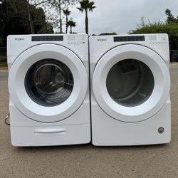 Whirlpool Washer And Gas Dryer 