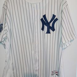 Derek Jeter Stitched Jersey With Captain's Patch Plus 1998 Championship Beanie Bears