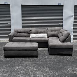 Like New Elegant Grey Sectional Couch/Sofa w/Ottoman + FREE DELIVERY🚛