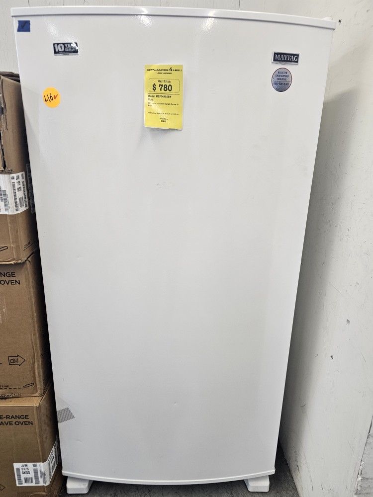 Maytag Upright Freezer 19.7 Cu.ft Frost Free for Sale in Las Vegas, NV