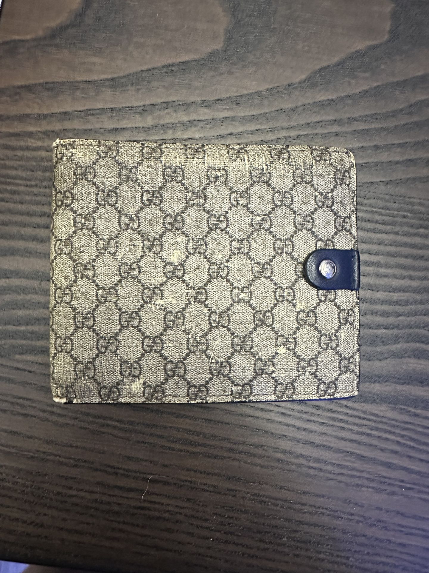 Gucci bifold Wallet 