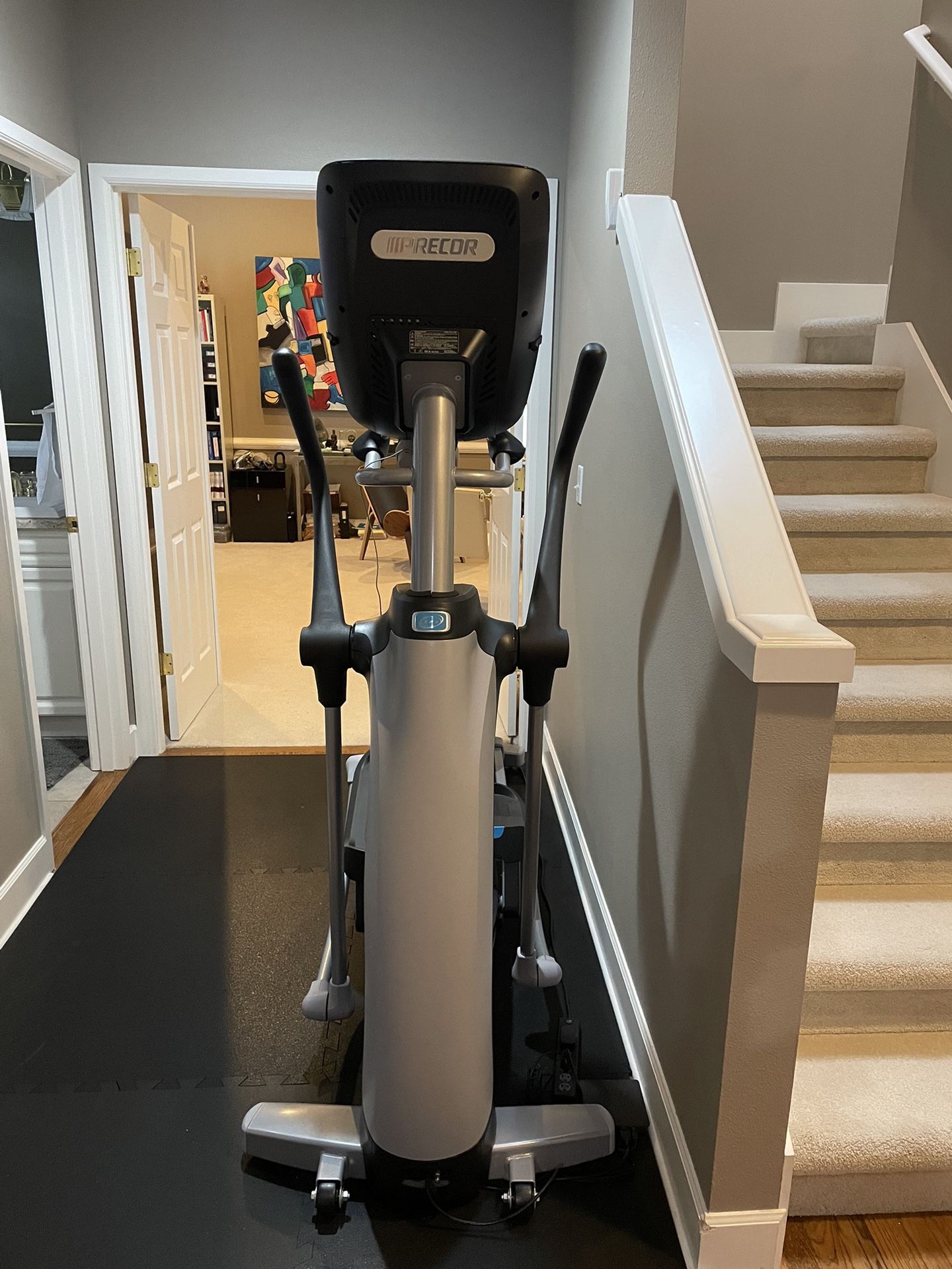 Precor 885 Reading Rack Precor EFX 885 Elliptical With P82 Console for Sale in Redmond, WA ...