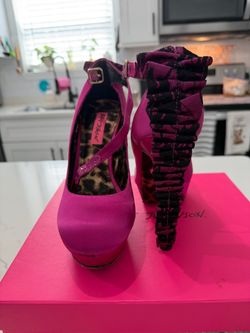 Betsy Johnson Pumps
