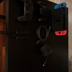 Nintendo Switch 1 Red And Blue