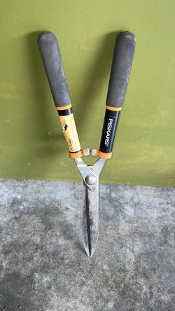 Hedge Shears (sharp)