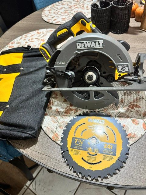 Saw Dewalt Flex Volt