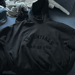Essential Hoodie 