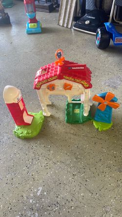 Fisher-Price Little People Caring for Animals Farm Playset
