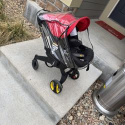 Doona Stroller/Car Seat