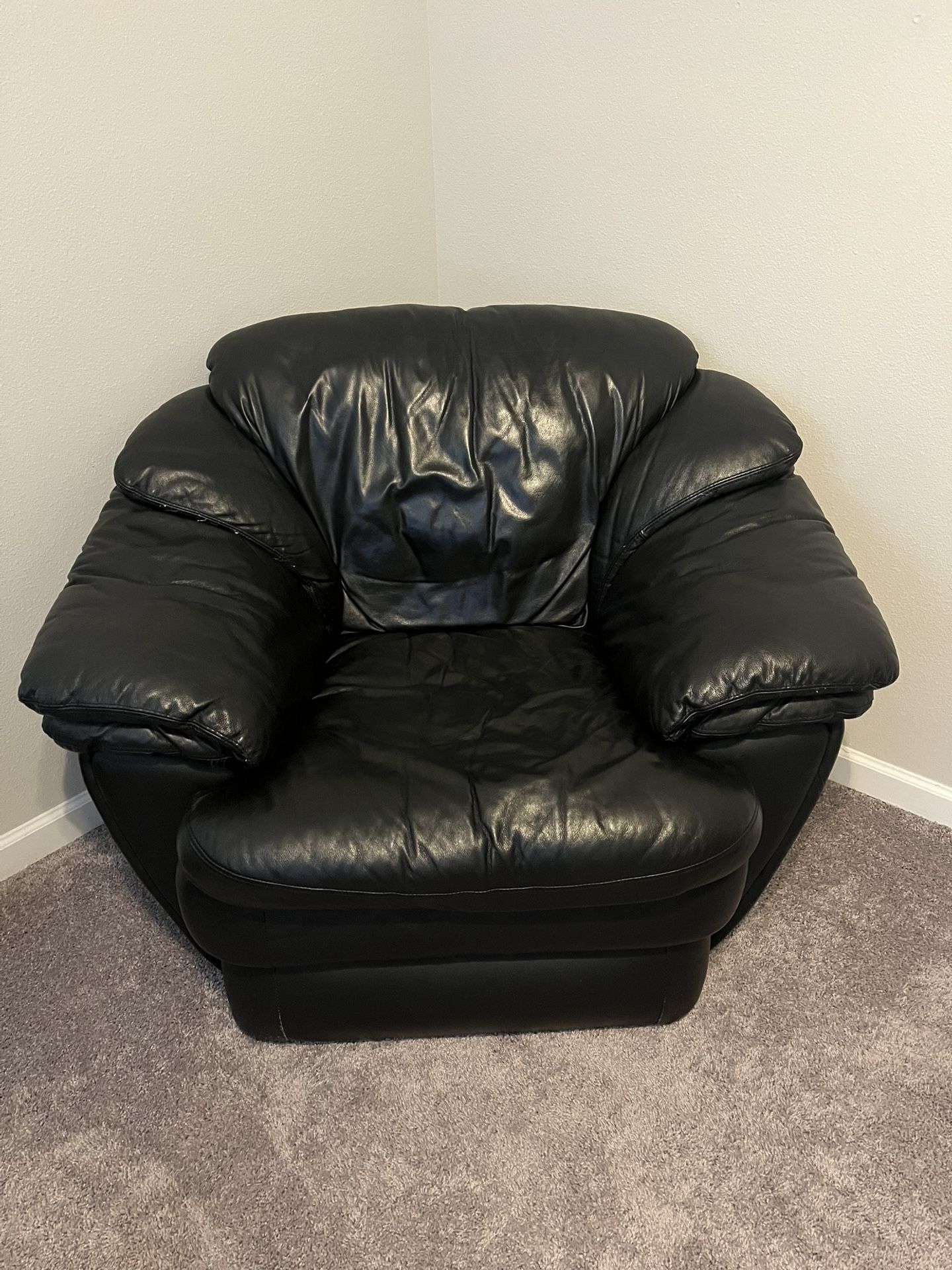 Black Leather Love Seat