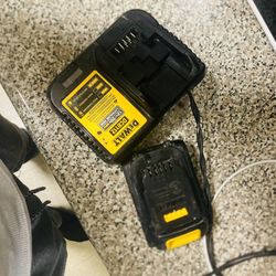 dewalt drill charger i a 20v 2 amp battery