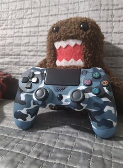 New PS4 controller Blue Camo Fully Working and Tested DualShock 4