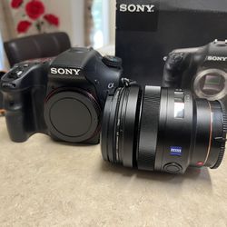 Sony Alpha a77ii + ZEISS 85mm Lens