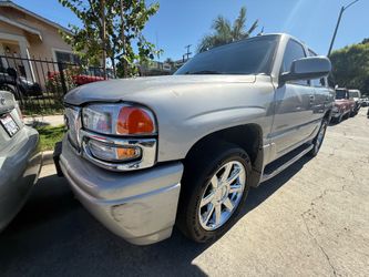 2005 GMC Yukon Denali