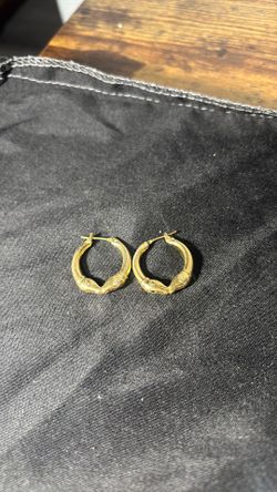 14k Rams kissing earrings