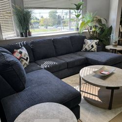 Albar Place Cobalt 2pc Sectional w/ LAF Corner Chaise