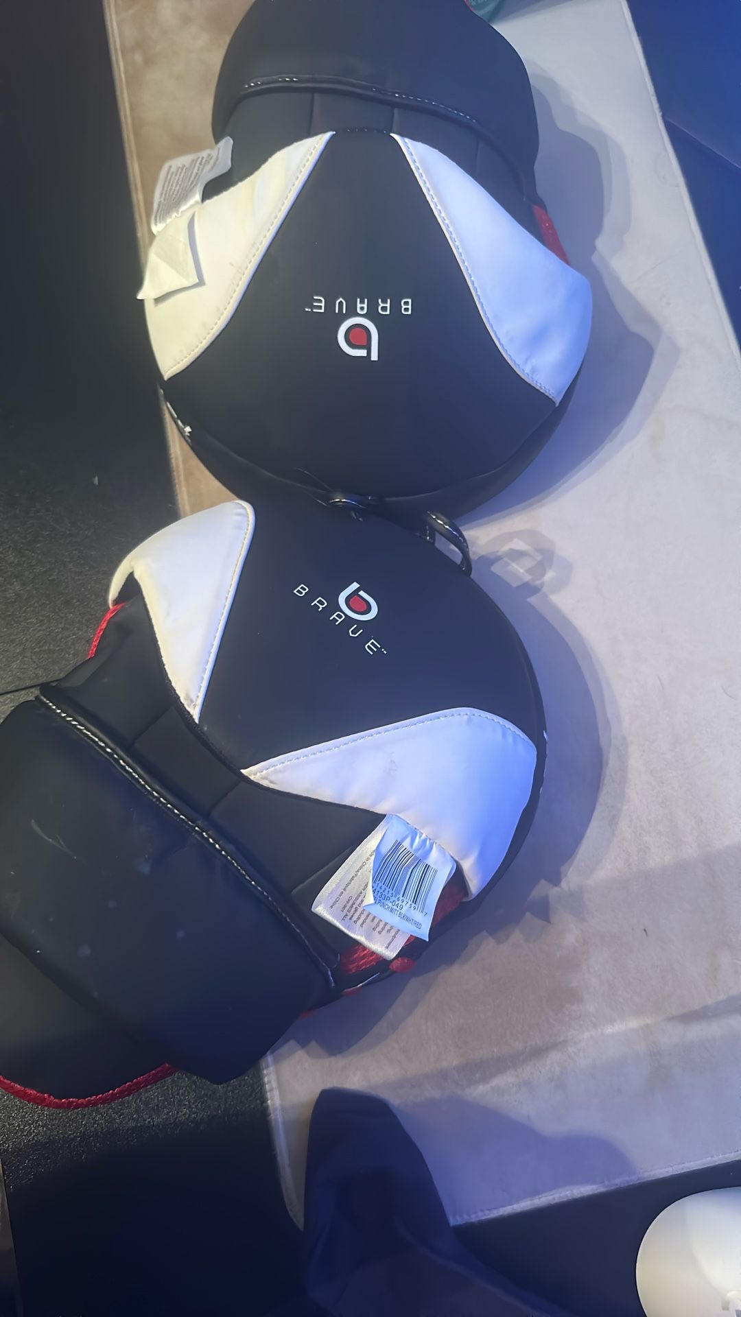 Brave training boxing gloves