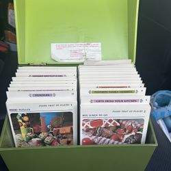 Vintage 1971 Betty Crocker Recipe Box