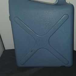 6 gallon water jug