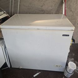 Magic Chef Freezer 