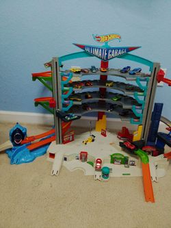 Pista de hotwheels ultimate garage