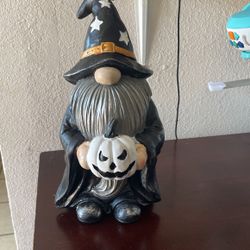Elf Wizard With Pumpkin 