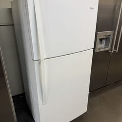 Whirlpool White Apartment Size Refrigerator 