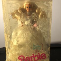 New in Box Wedding Barbie. Vintage!!