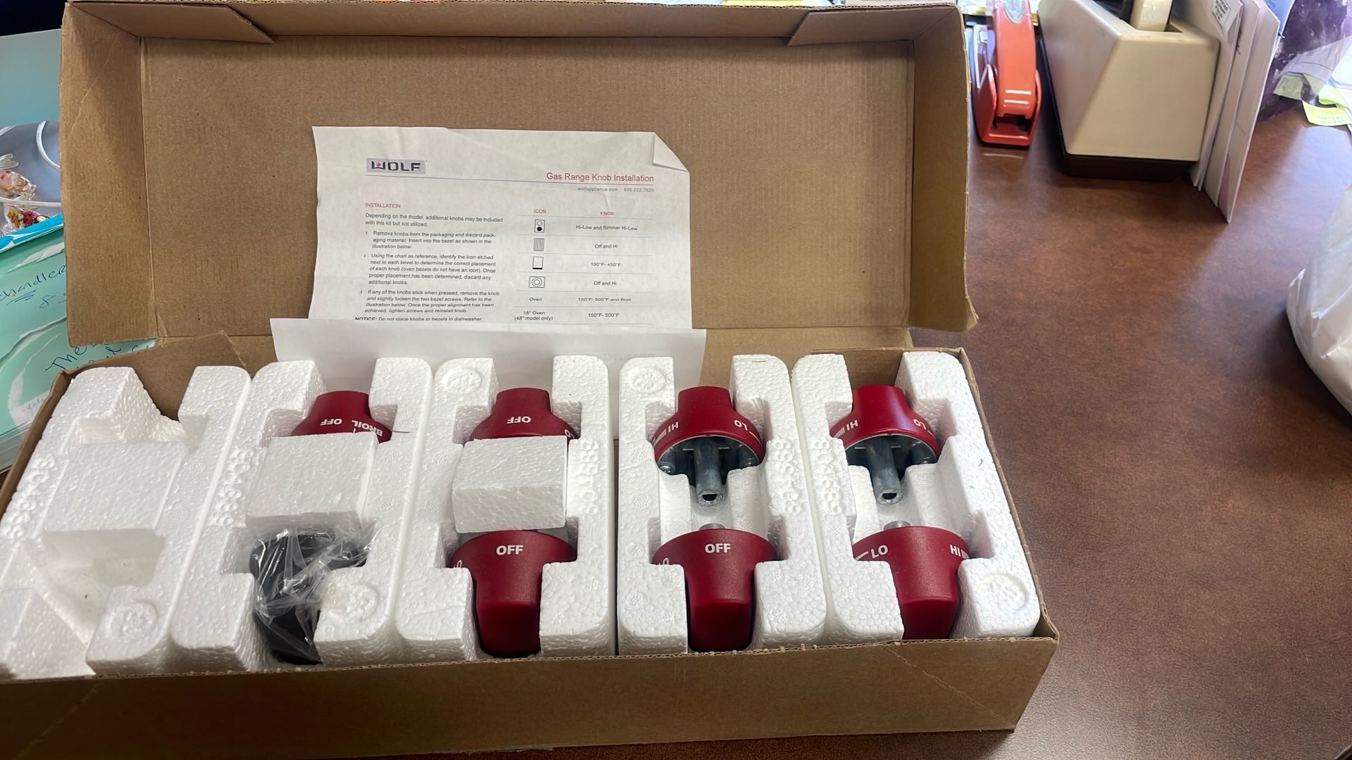 WOLF RED GAS RANGE KNOBS 