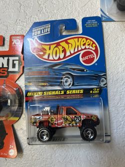 Hot Wheels  NISSAN TRUCK 