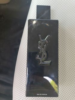Yves Saint Laurent MYSLF Perfume