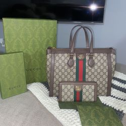 Gucci Medium Tote Bag With Wallet