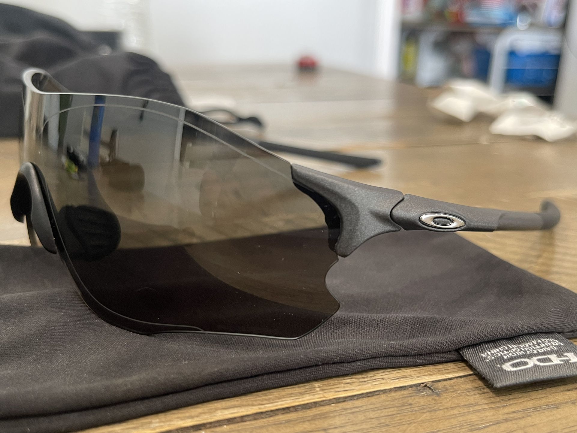 Oakley Sunglasses Ev Zero for Sale in Santa Ana, CA - OfferUp