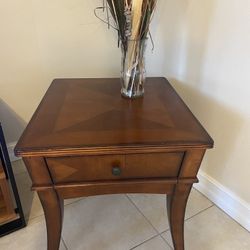 Night stand/ end table