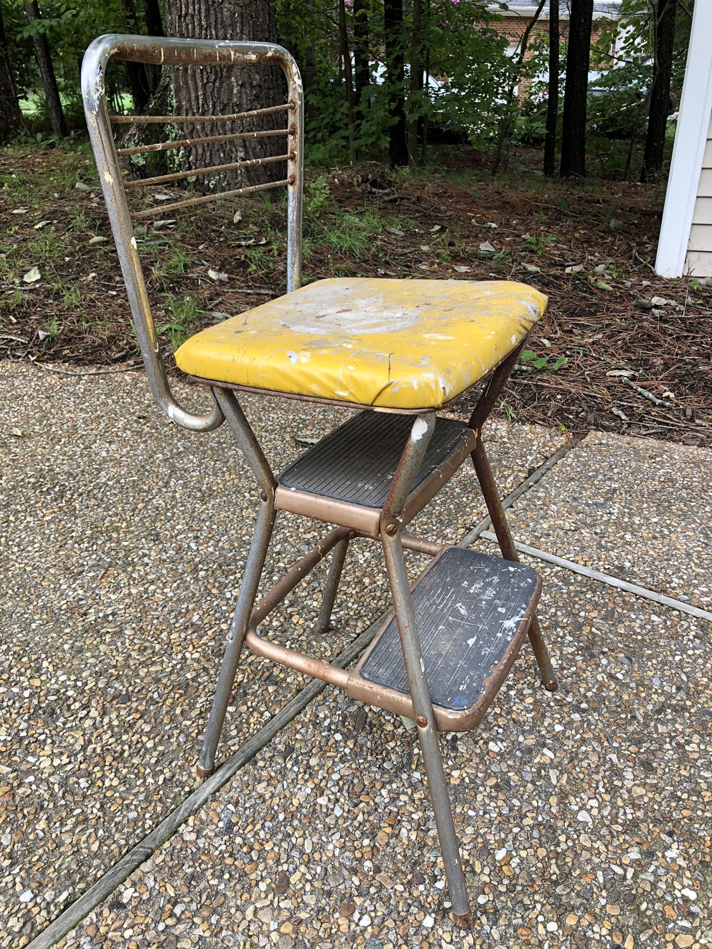 Chair to refurbish