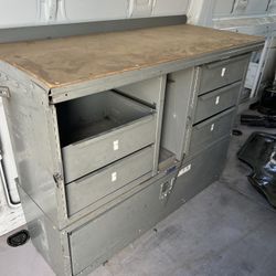 Van Cabinet