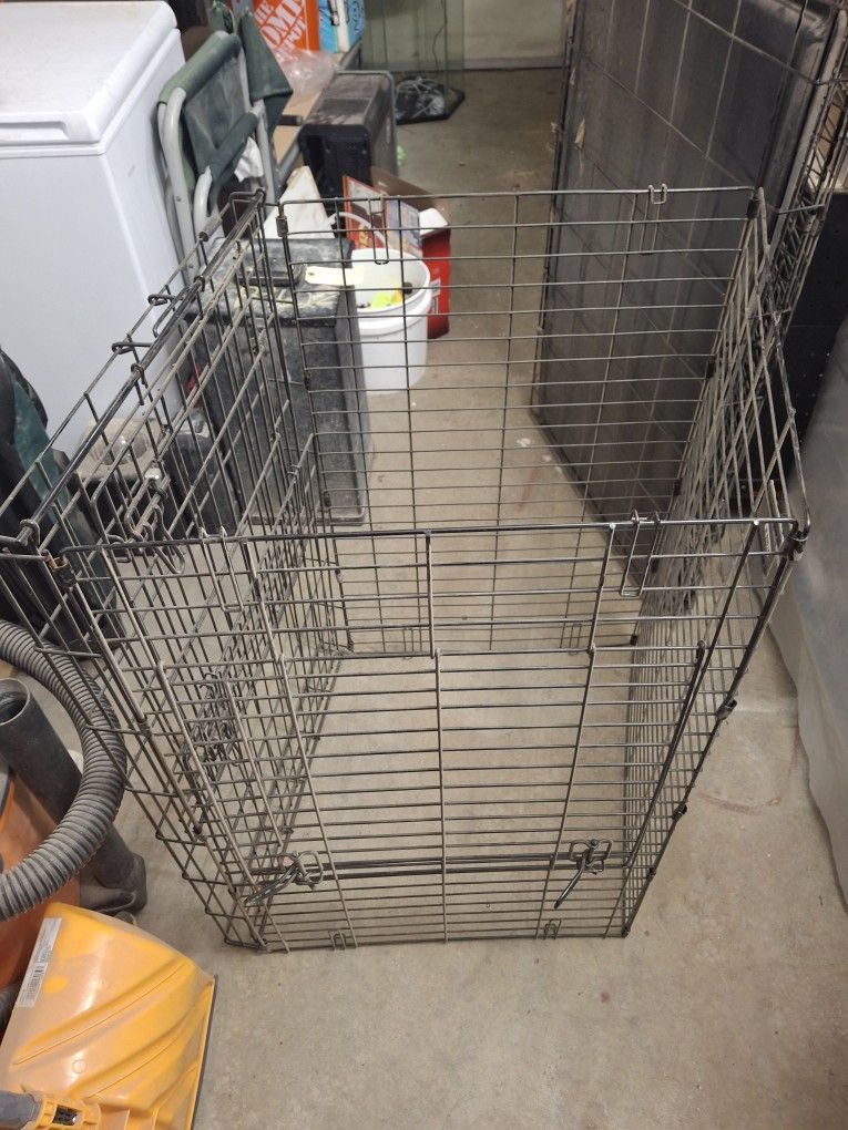 Medium Size Wire Dog Kennel