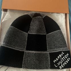 Louis Vuitton Damier Heritage Beanie Black 