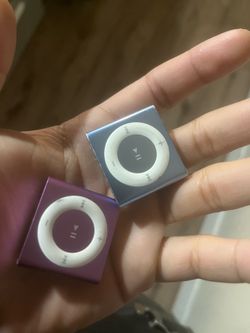 Apple iPod Shuffle 2GB Bundle – Purple & Blue – Tested Working MP3 Players