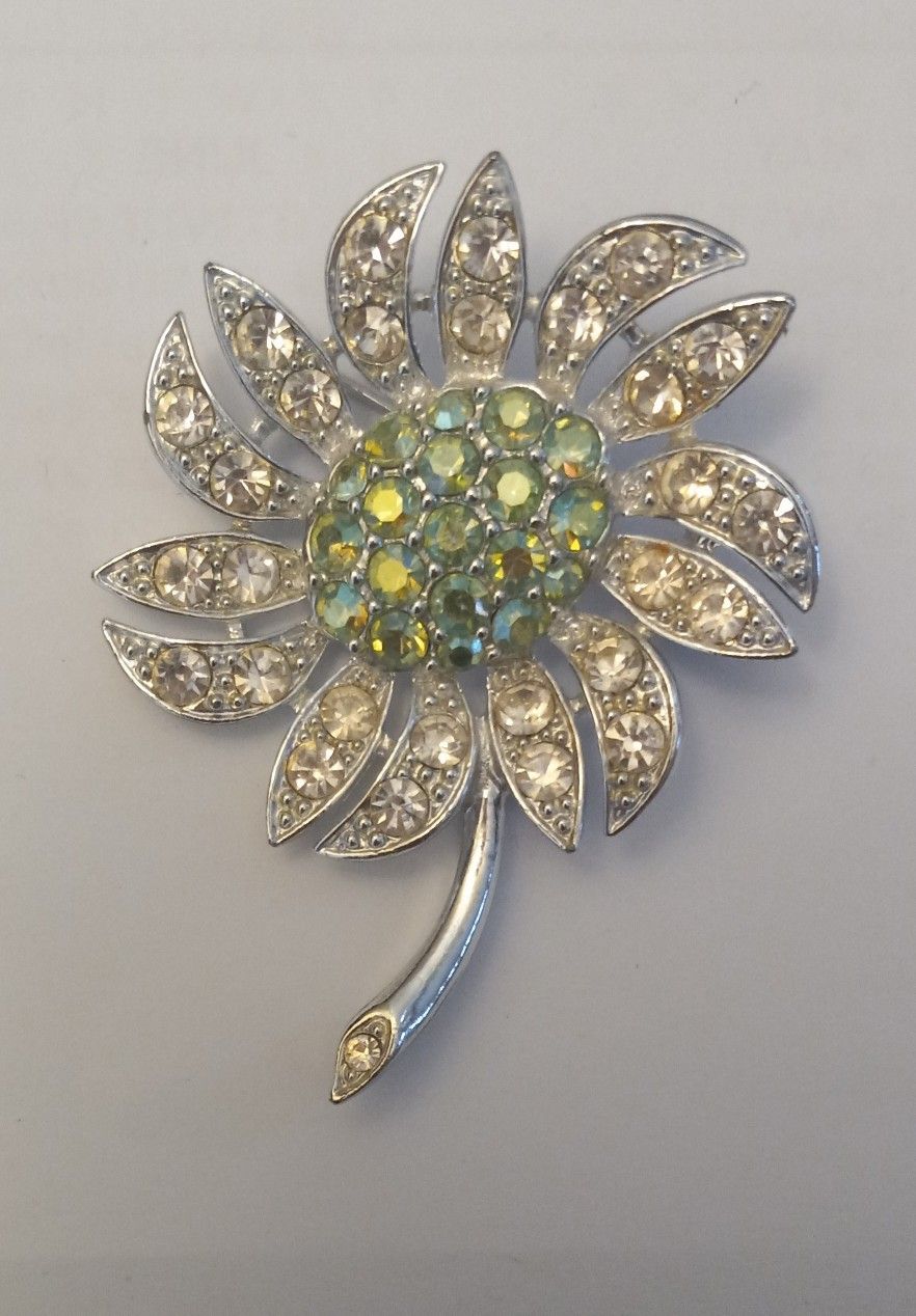 Flower Brooch Sighned Sara Coventry