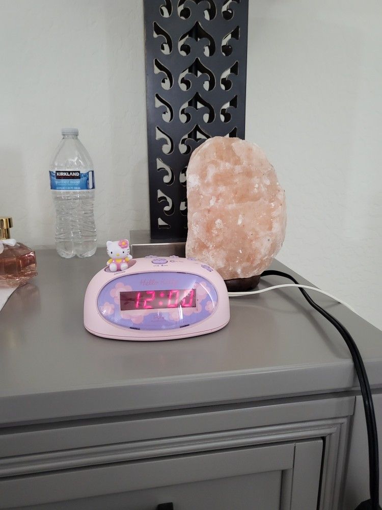 Hello Kitty ⏰️ And Lamp