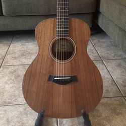 Taylor GS mini E koa